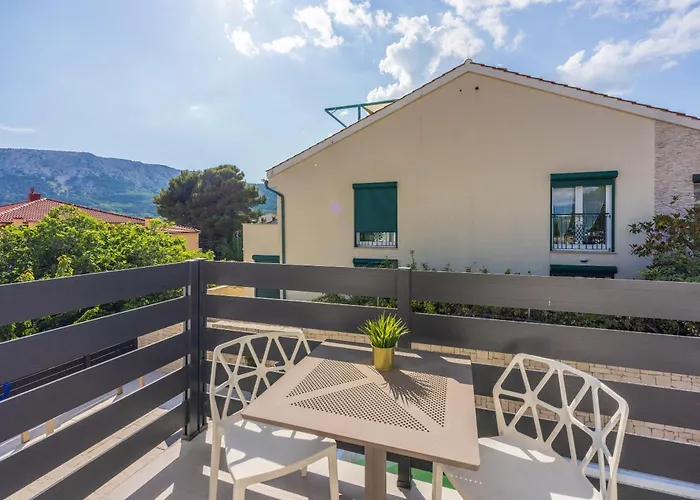 別荘 House With A Swimming Pool Baska, Krk - 21537 バスカ