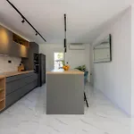 House With A Swimming Pool Baska, Krk - 21537 度假居