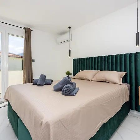 Holiday home House With A Swimming Pool Baska, Krk - 21537